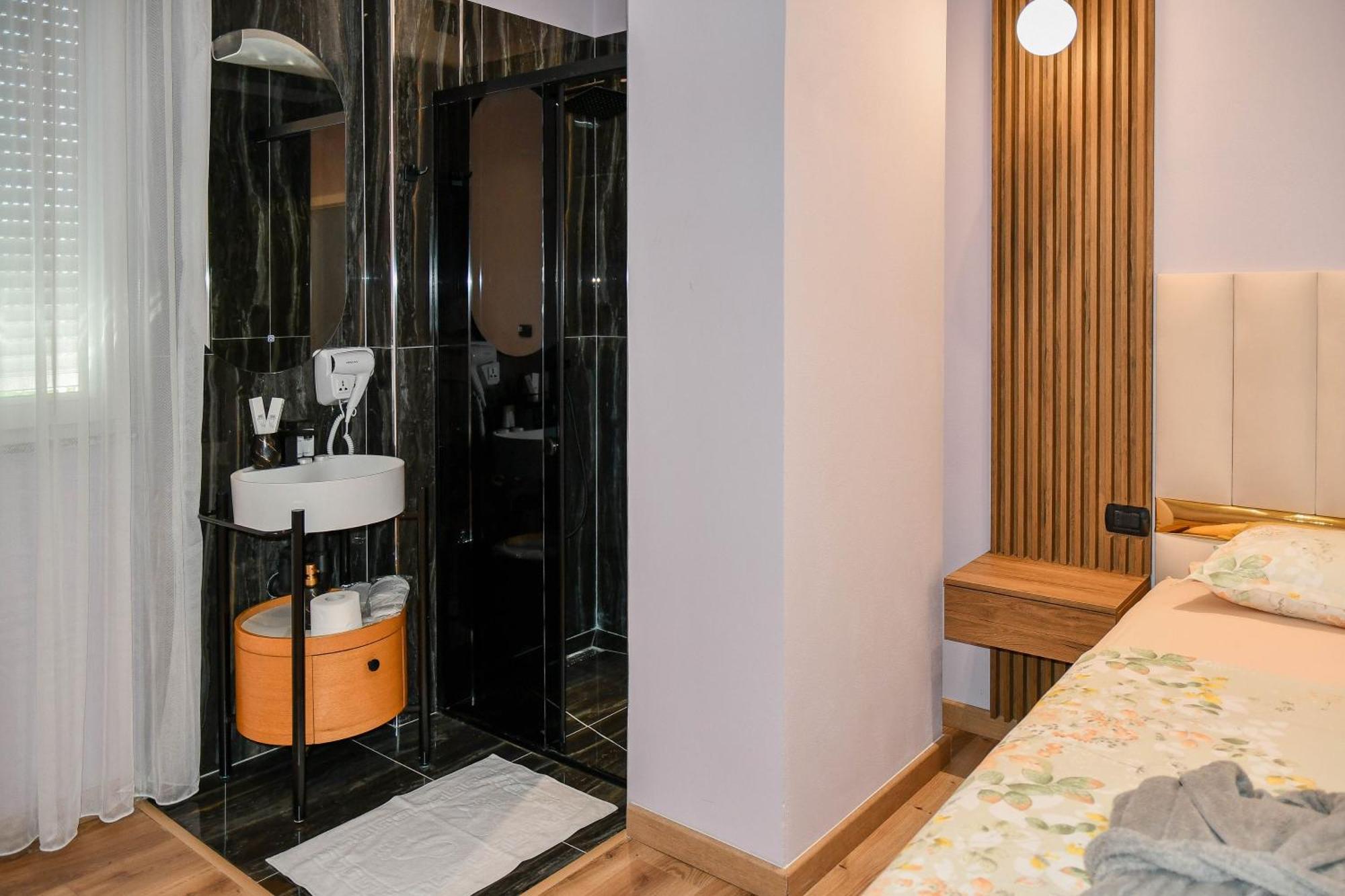 Hata Luxury Apartments Shkodër Eksteriør bilde